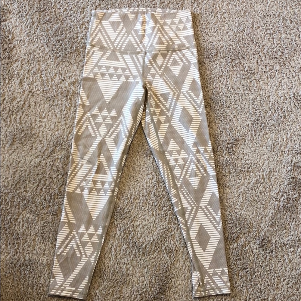 Aerie Move High Waisted 7/8 Legging